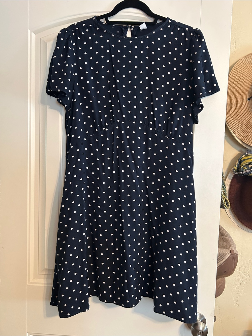 Old Navy Polka Dot Short Sleeve Dress